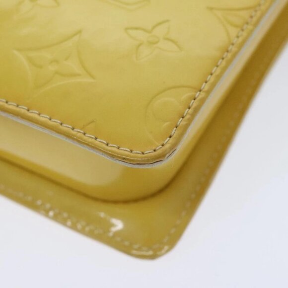 LOUIS VUITTON Monogram Vernis Motto Pouch Lime Yellow M91059 LV Auth 94843 - Picture 14 of 16